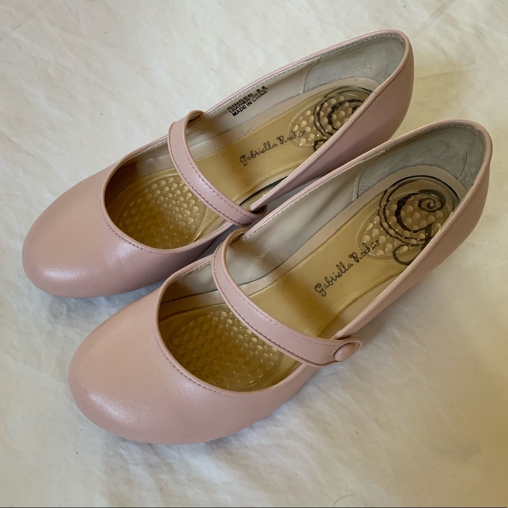 Low heel Mary Jane EUC 8.5